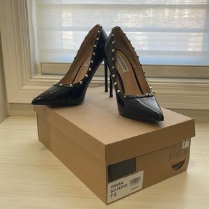 Steve Madden Vivvaa Black Patent Heels